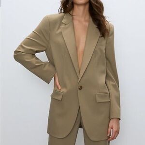 Aritzia Babaton Agency Tan Blazer